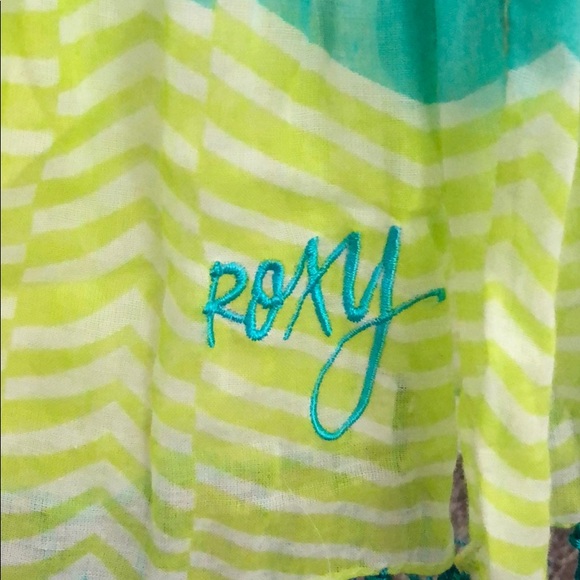 Roxy lightweight scarf - Picture 2 of 5